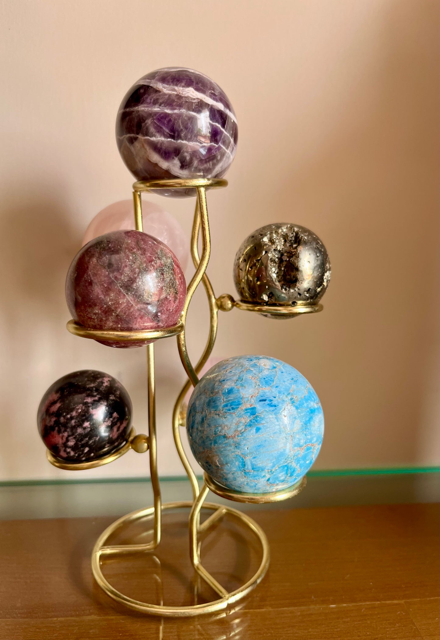 Multi Sphere Stand