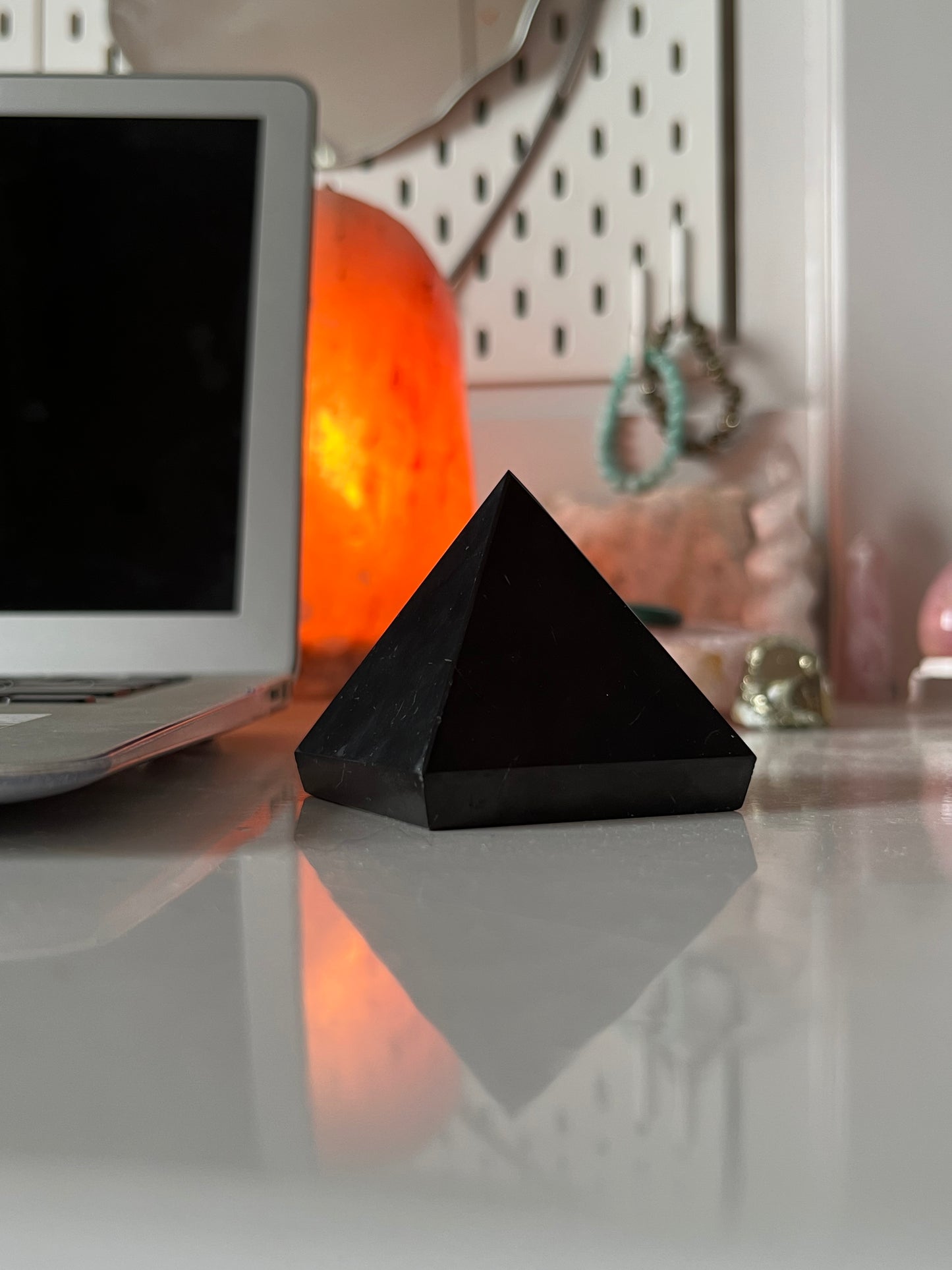 Shungite Pyramide